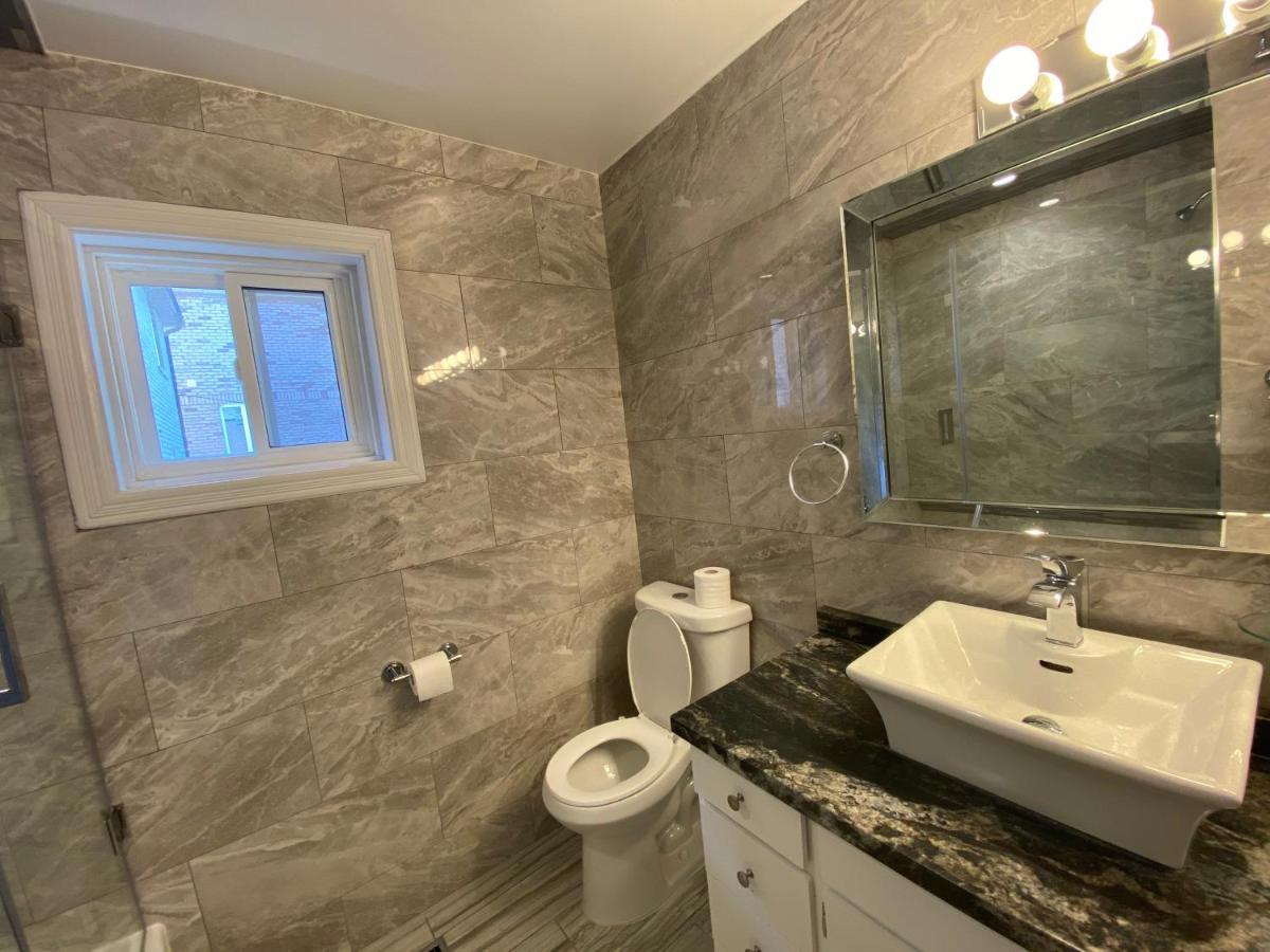 Yonge And Finch Subway !P Cozy & Quiet Private Bdr With Private Bathroom 多伦多 外观 照片
