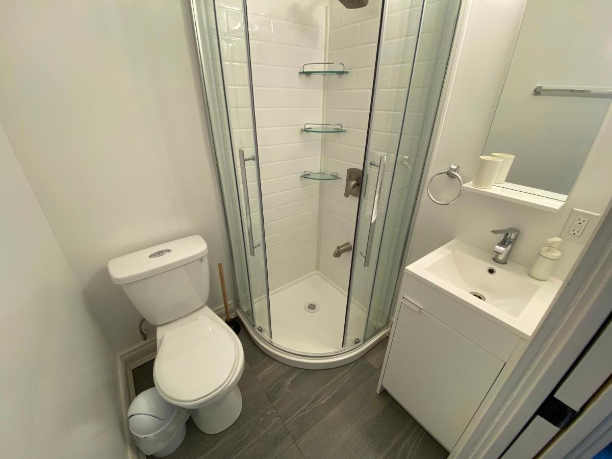 Yonge And Finch Subway !P Cozy & Quiet Private Bdr With Private Bathroom 多伦多 外观 照片