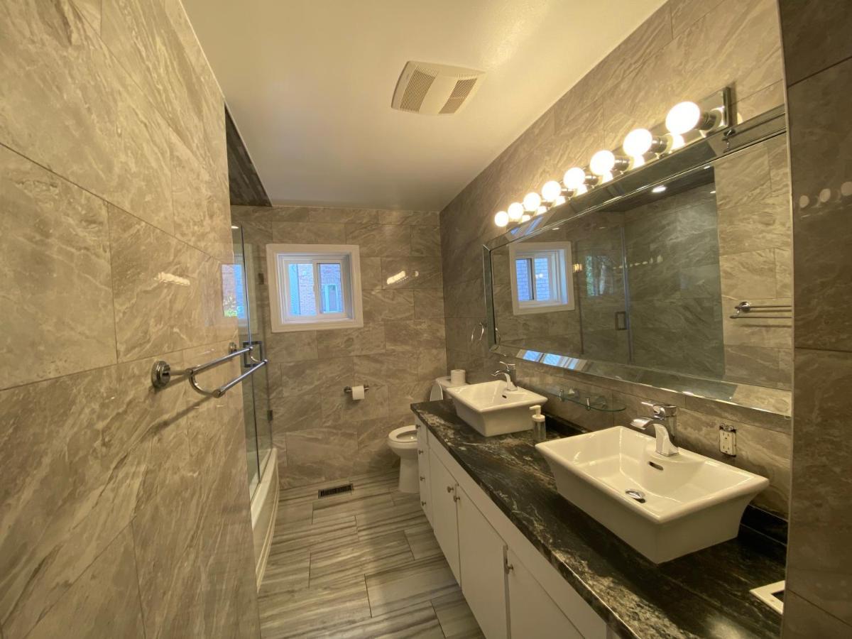 Yonge And Finch Subway !P Cozy & Quiet Private Bdr With Private Bathroom 多伦多 外观 照片